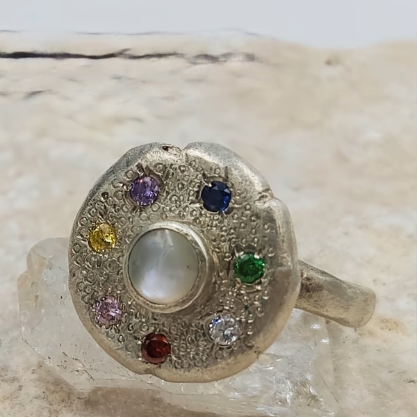 Paint Palette Textured Silver Ring with Mother of Pearl