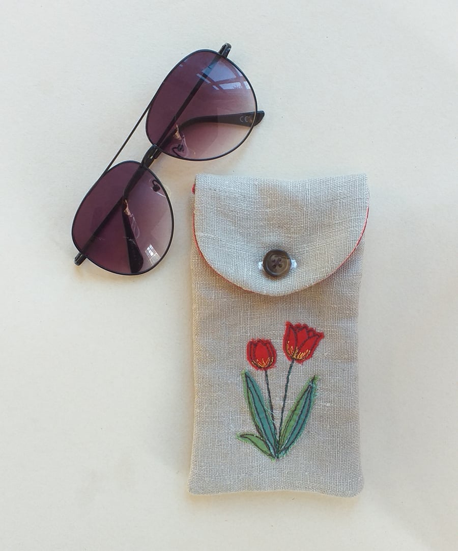 Embroidered Tulips Glasses Case