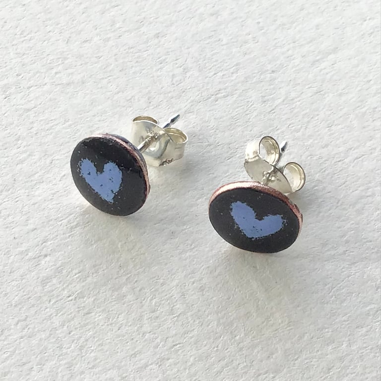 Tiny Round Stud Earrings 8mm - with Heart Motif