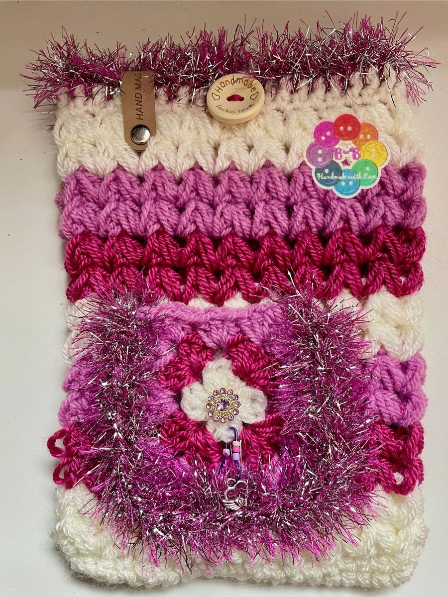 Handmade Pink Sparkle Book Sleeve – Crotchet Book Cover & Reader Gift