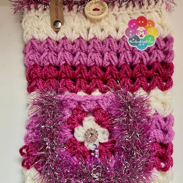 Handmade Pink Sparkle Book Sleeve – Crotchet Book Cover & Reader Gift