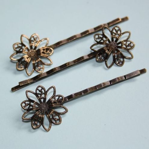 Bobby pin with filigree pad  10pcs