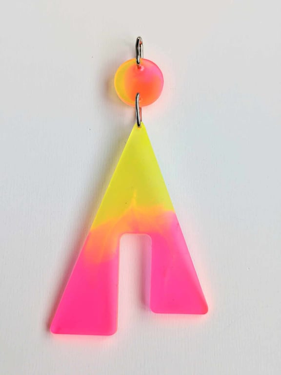 Retro 80's Geometric Pendant