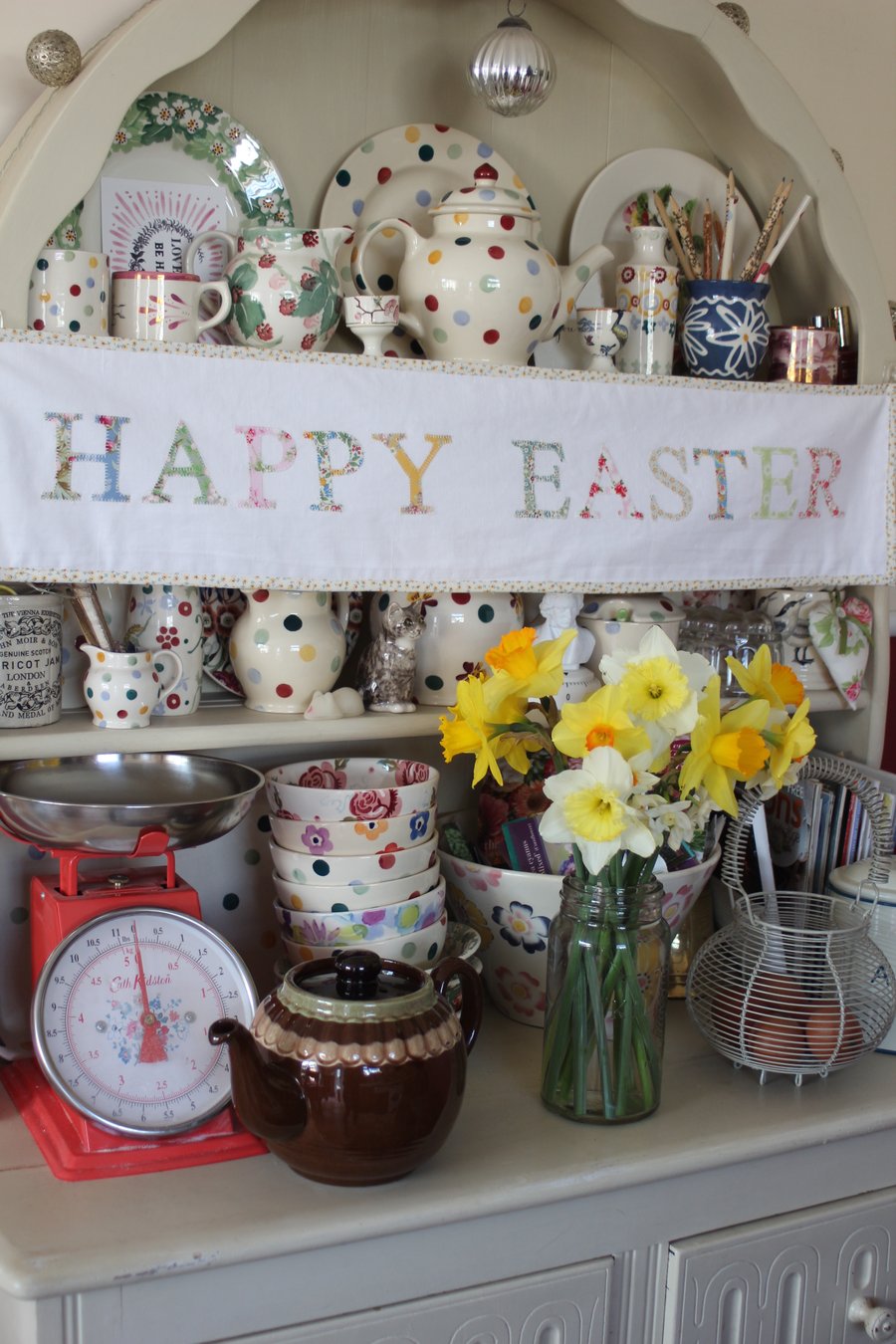 Floral Happy Easter fabric banner