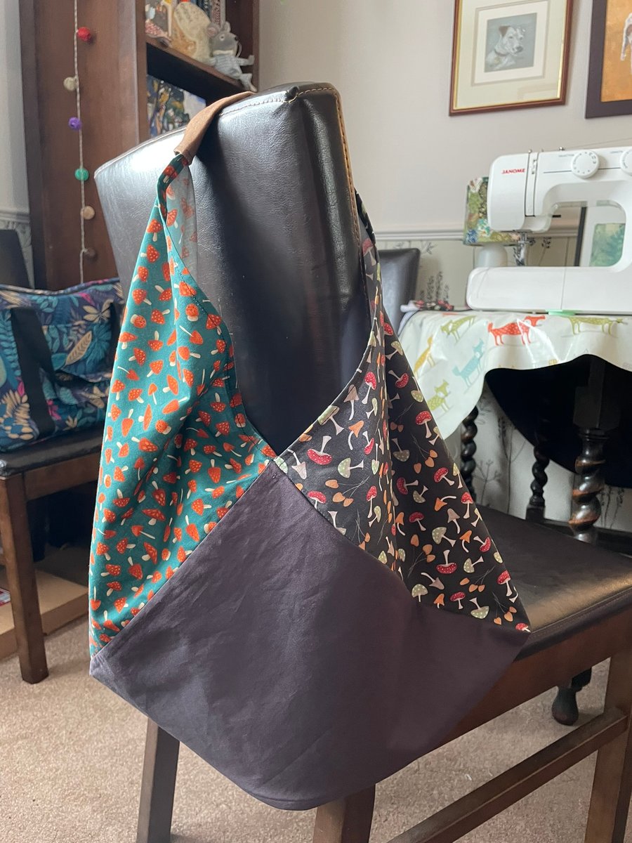 Toadstool Folded Triangle Bag 