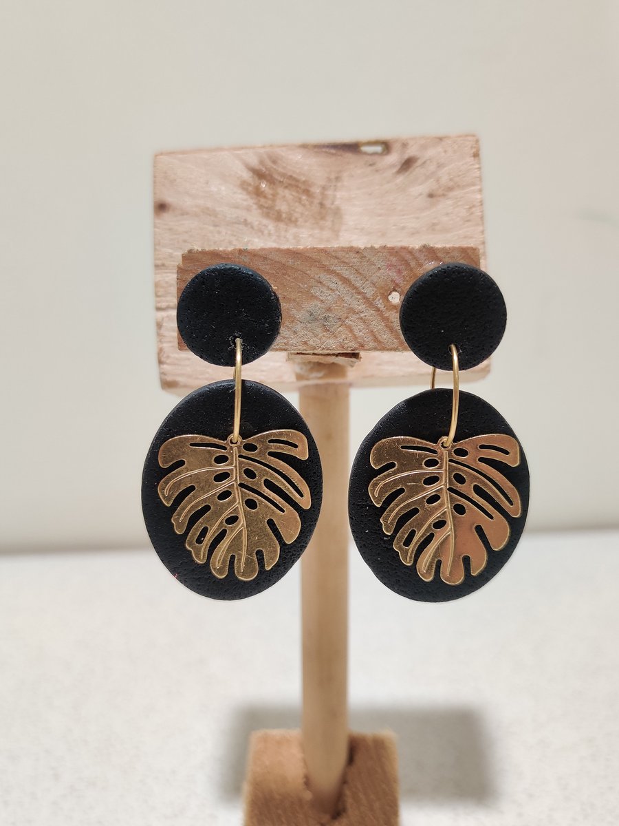 Black and gold textured  oval monstera earrings  