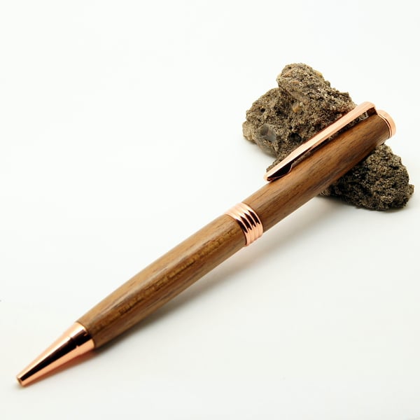 Streamline Pen dressed in English Walnut