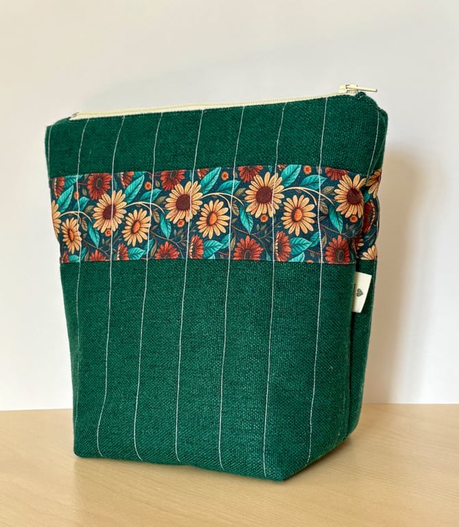 Sunflower Quilted Zip Pouch in Pinstripe Forest Green