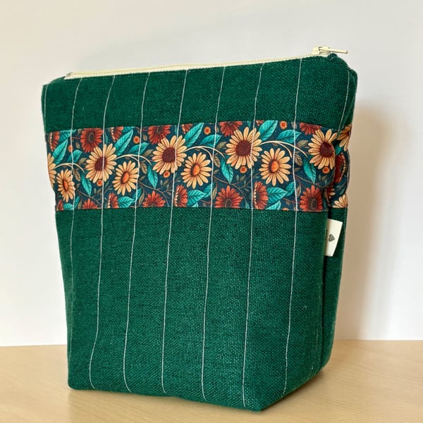 Sunflower Quilted Zip Pouch in Pinstripe Forest Green