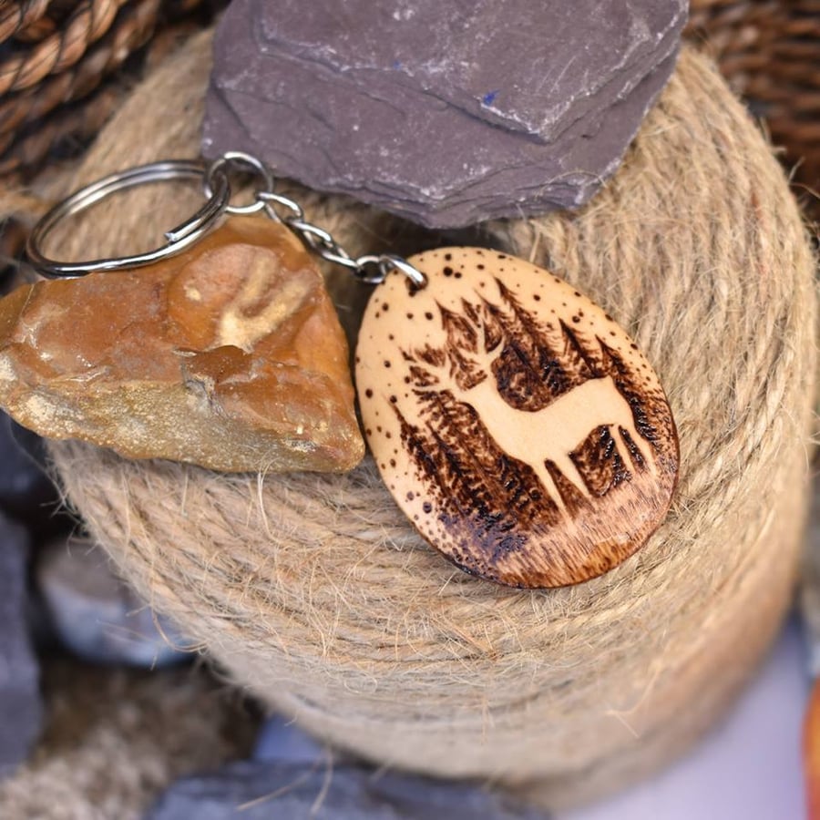 The snow deer. Pyrography wooden teardrop keyring. Hand burned wood gift. 