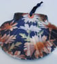 Daisy decoupaged scallop shell wall decoration. - Image 2