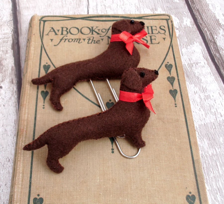 Life planner page marker,Dachshund gift,felt dog brooch and bookmark set