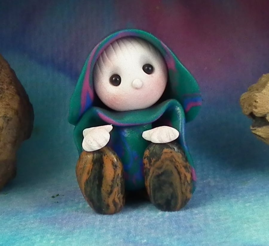 Tiny Seated Gnome 'Coleen' OOAK Sculpt Ann Galvin