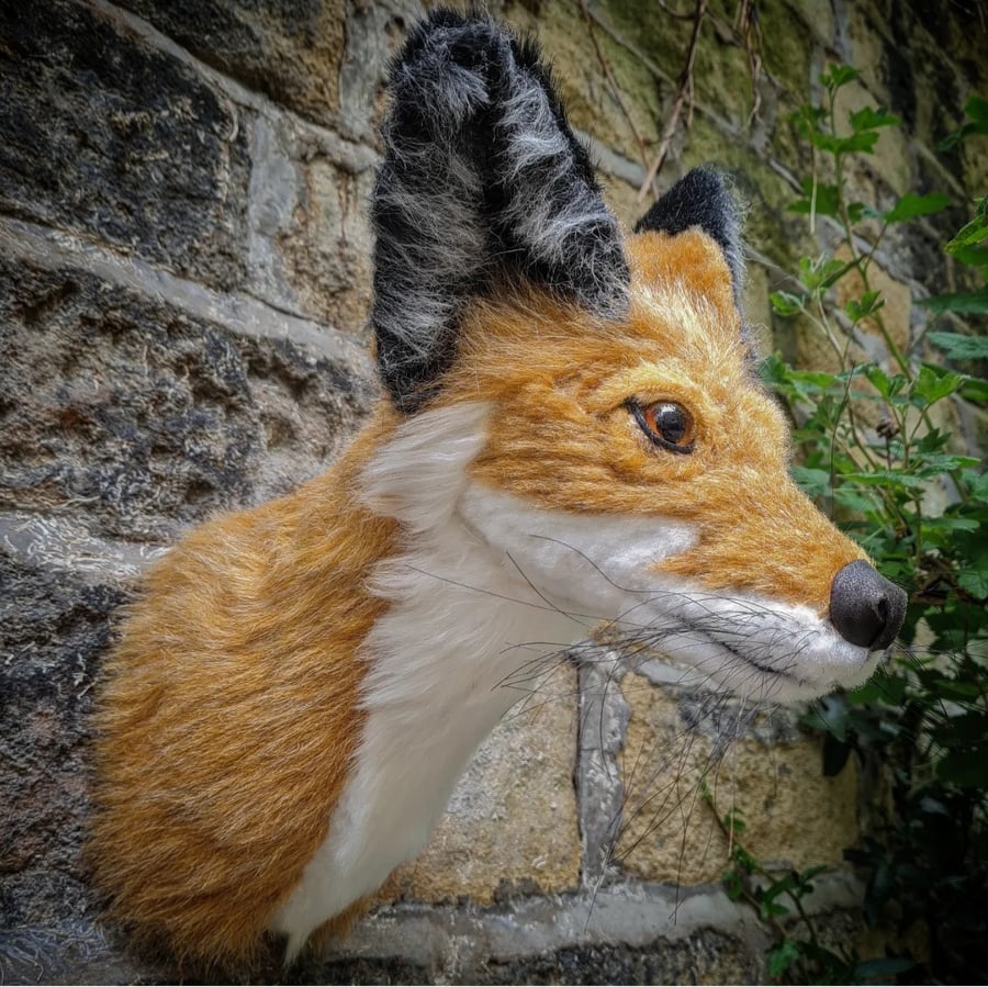 Faux fox wall mount in black tipped rust coloured faux fur