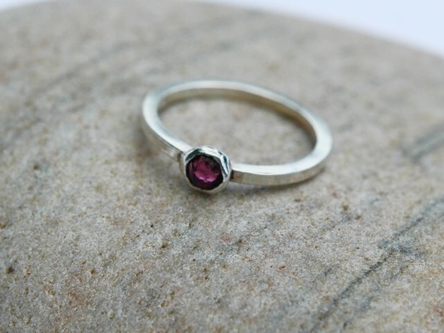 SALE! 20% off Sterling Silver Ring with Pink Swarovski Crystal, size K, R7B