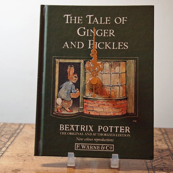 Beatrix Potter vintage book clock.  The Tale of Ginger & Pickles.