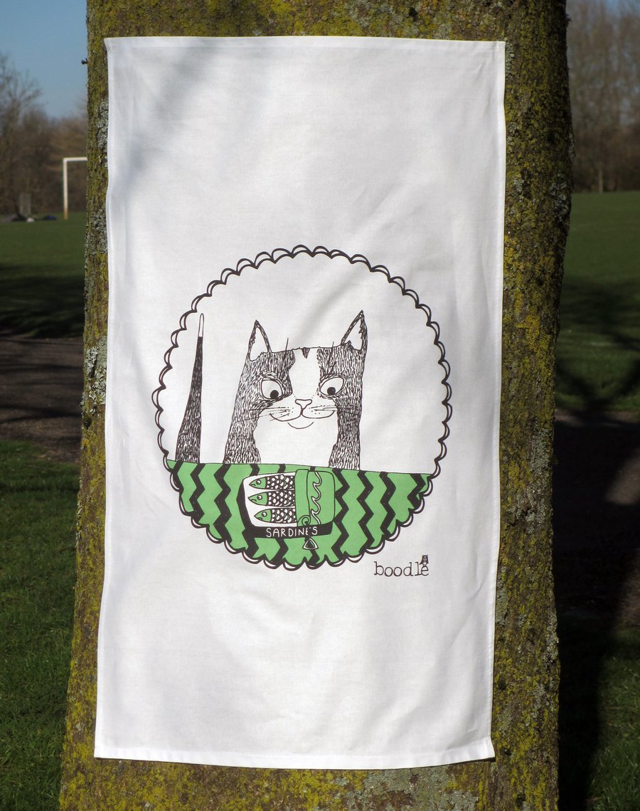 100% Organic Tea towel, featuring a hungry cat looking forward to his dinner!