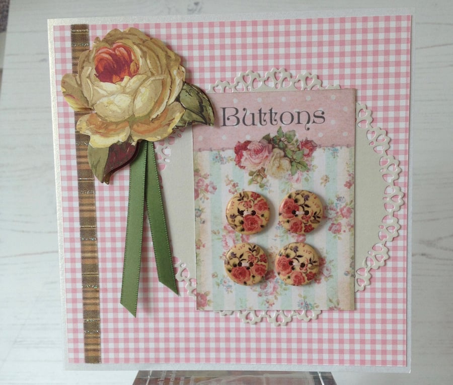 Button and gingham card (pink) PB15