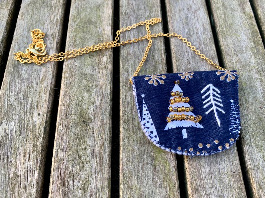 Dark blue and white christmas tree necklace