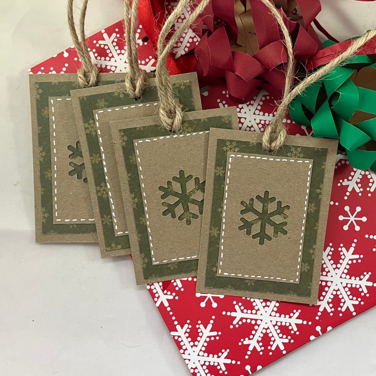 Pack of 4 Christmas gift tags - rustic snowflakes