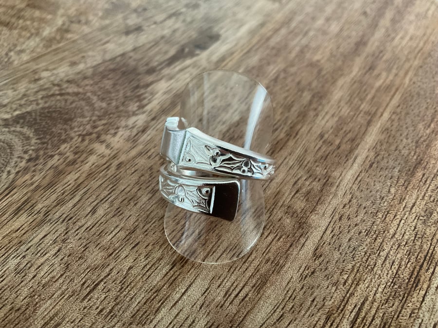 VINTAGE CUTLERY - SPOON RING - LONDON 1975 - SIZE O