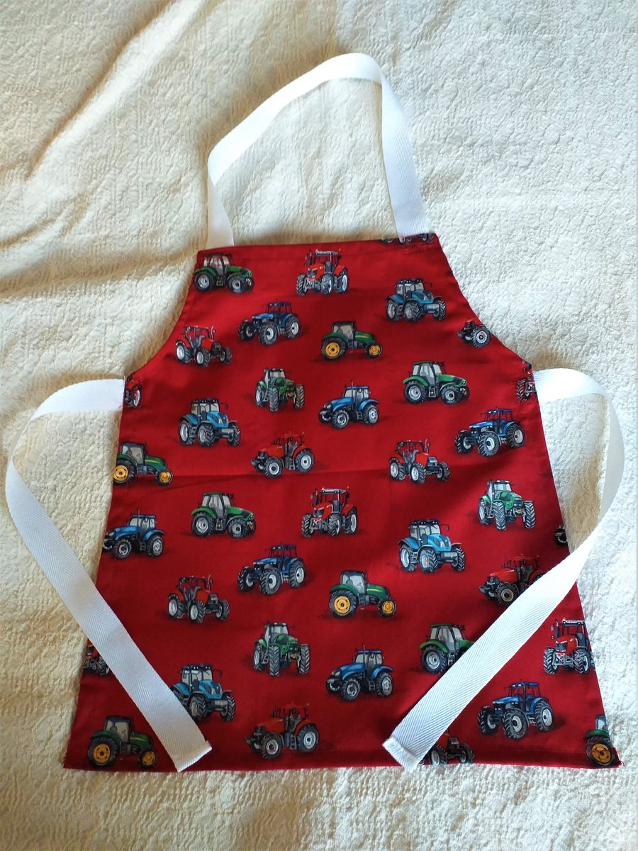 Red Tractor Apron age 2-6 approximately