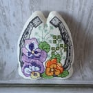 Spring Bowl Filler - Lucky Horseshoe - SY 0059