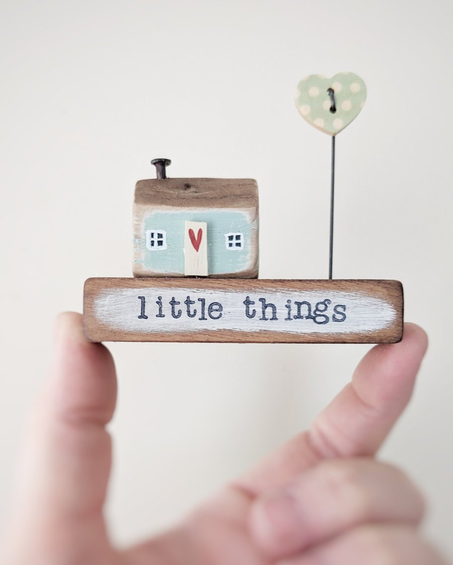Little Wooden Painted House and Stamped Base in a Bag