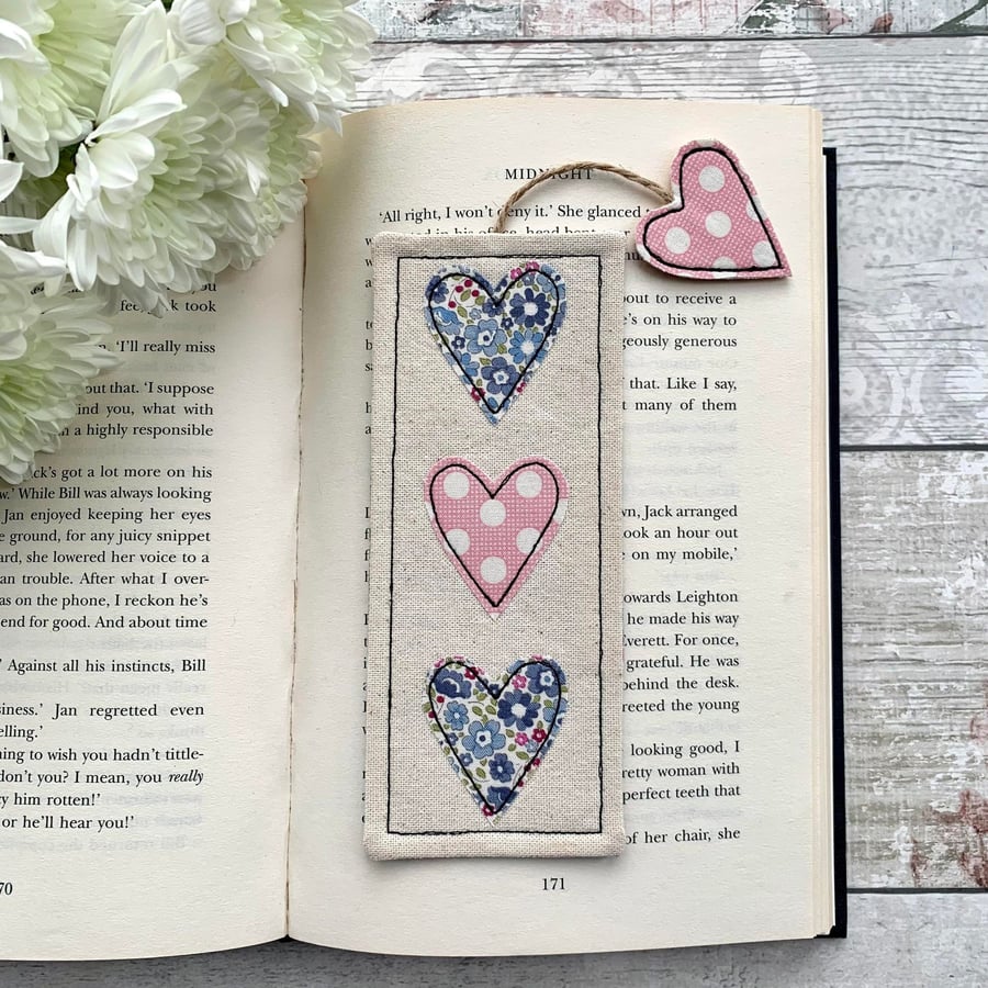 Heart bookmark