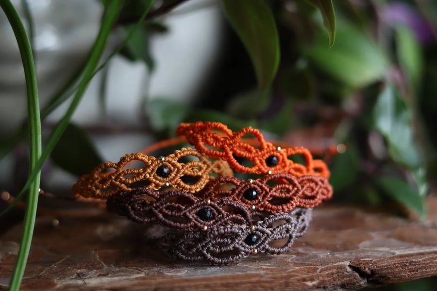 Macrame bracelet with tourmaline , autumn vibe 