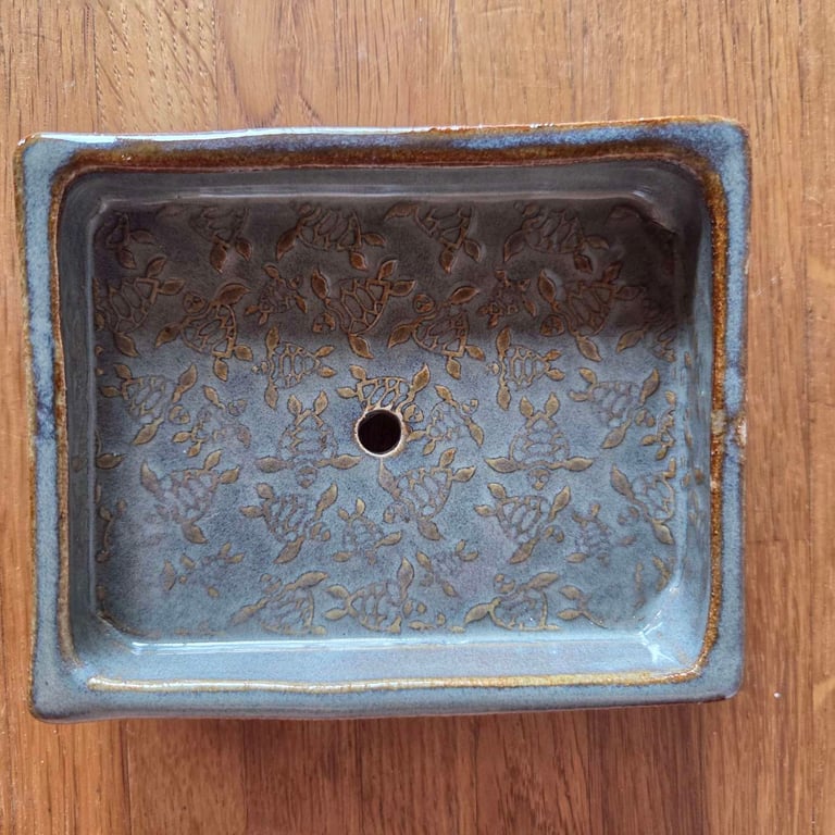 Chunky Handmade Stoneware Soap Dish - Sea Turtles (S) 