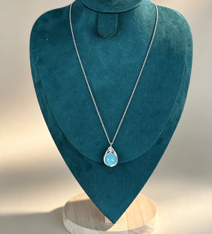  Elegant Wire Wrapped Herringbone Style Pendant Necklace