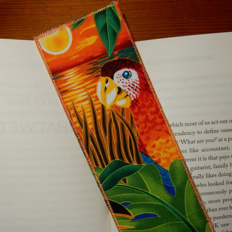 Bookmark Parrot