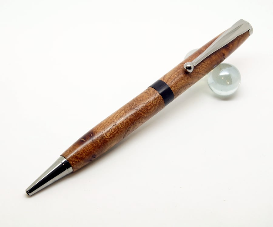 Centre twist ballpoint pen in English Elm with blackwood centre ring