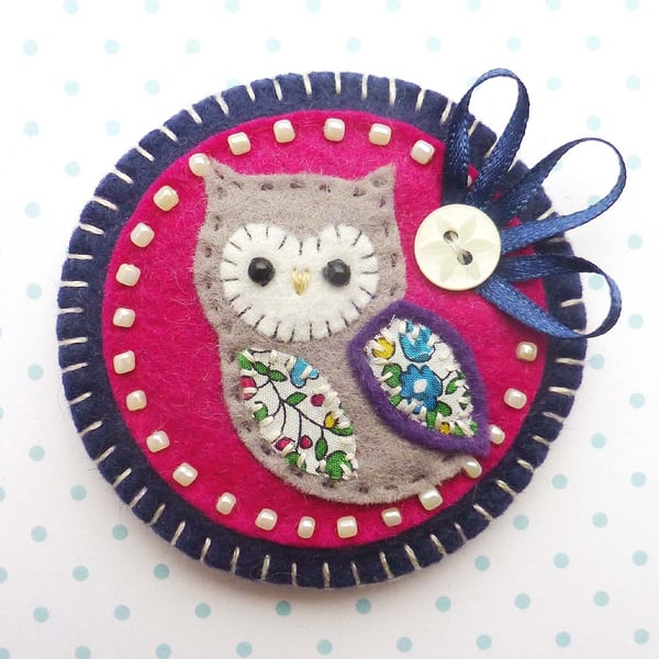 Felt Owl Brooch