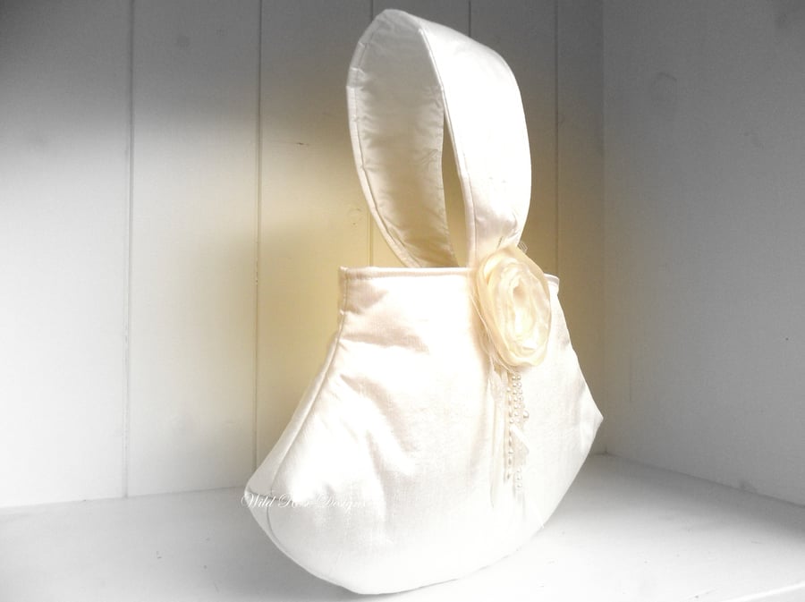 Bridal bag in Ivory silk
