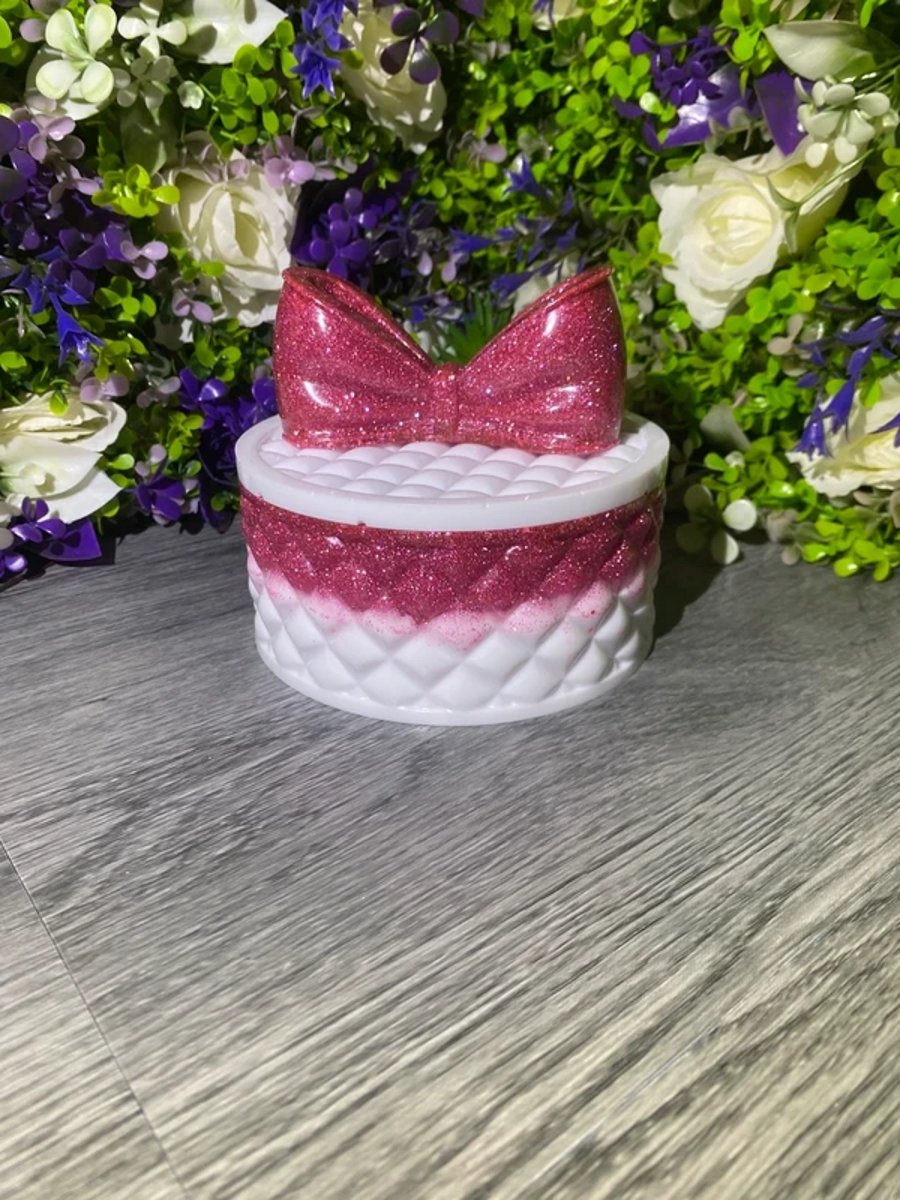 luxe bow pot