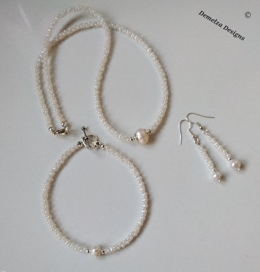 Freshwater Barogue Pearl & Cream Peanut Seed Bead Jewellery Set