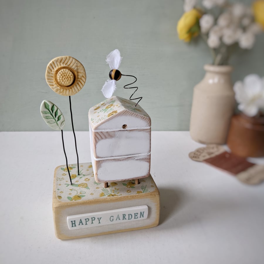 Wooden Beehive With Clay Flower and Bee 'Happy Garden'