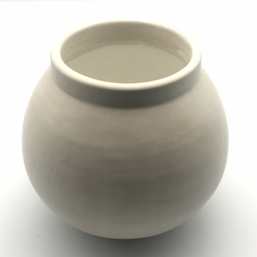 White moon jar, vase handmade pottery
