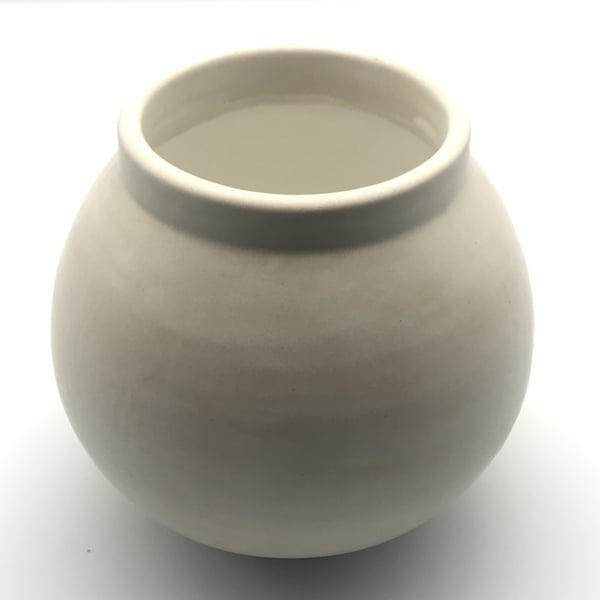Stoneware white moon jar - vase