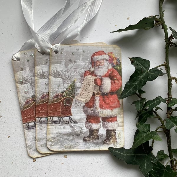 CHRISTMAS GIFT TAGS ( pack of 3 ) 'Checking His List ' . Santa, St Nick 