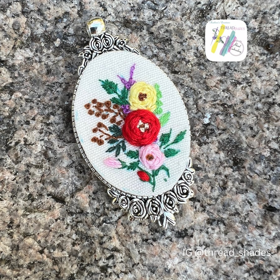 Hand embroidered pendant, pendant necklace, oval shape, antique silver look, wed