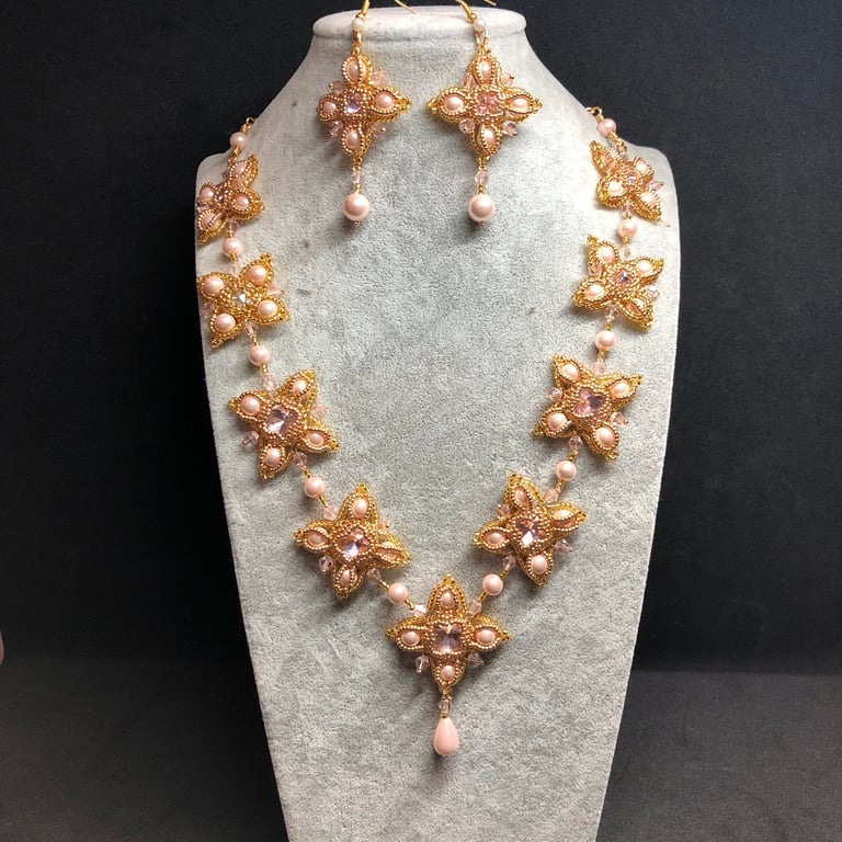 Blushing Princess Crystal, Seed Bead and Shell Pearl Necklace and Earring Set, h