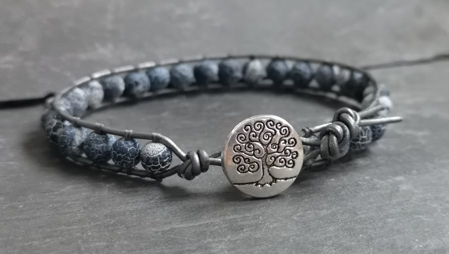 Black matt agate bead and metallic leather bracelet 