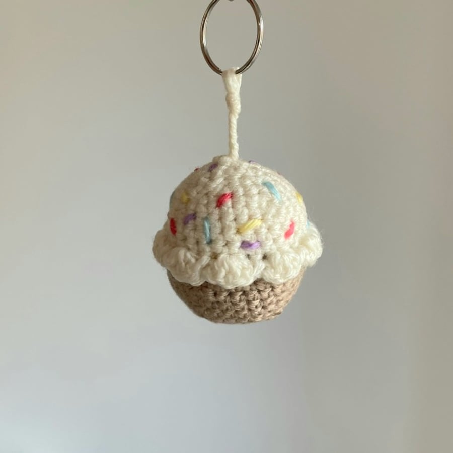 Cupcake Crochet Keyring 