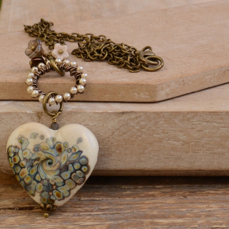 Cream Lampwork Glass Heart Pendant Necklace with Pearl and Flower Beads
