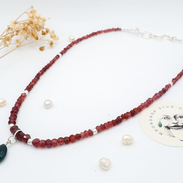 Faceted Dark Red Garnet and Aventurine Leaf Charm Gemstone Beaded Necklace 