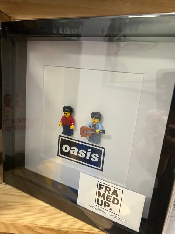 OASIS - Framed custom Lego minifigures - Rock and Roll