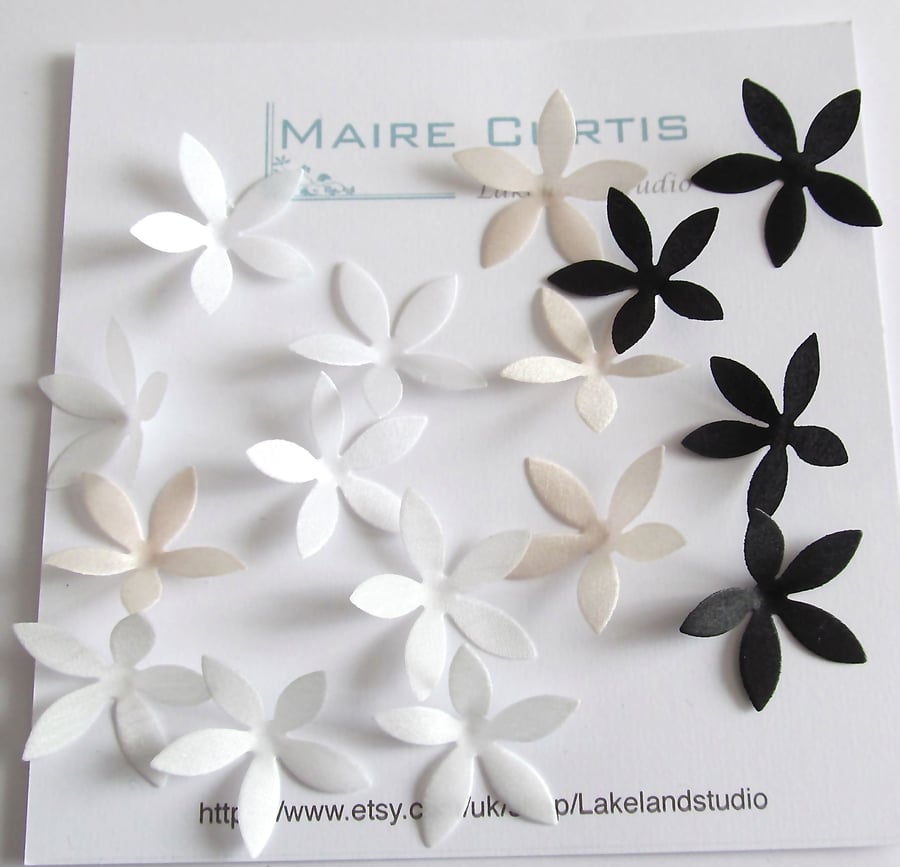Hand Crafted Silk Satin Daisy flowers